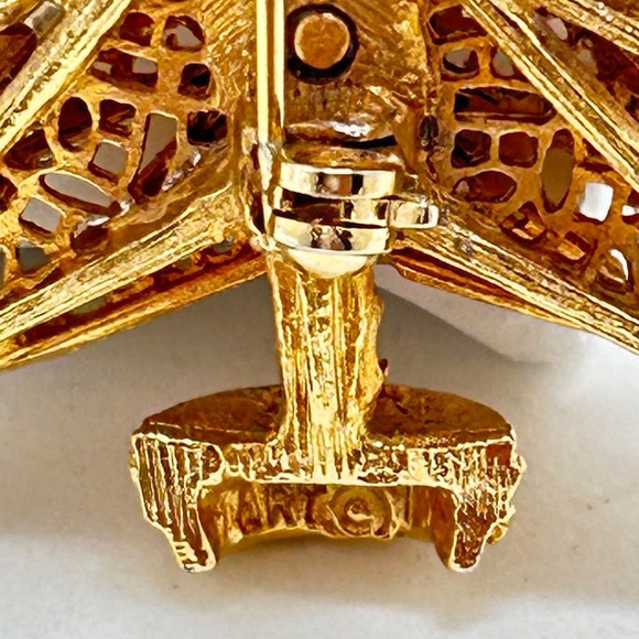 ART, Vintage Gold Christmas Tree Brooch With Crystals - Picture 3 of 4